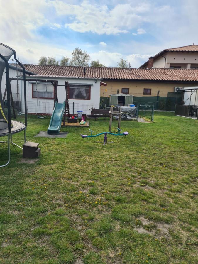 Melanie Apartman Velky Meder Exterior photo